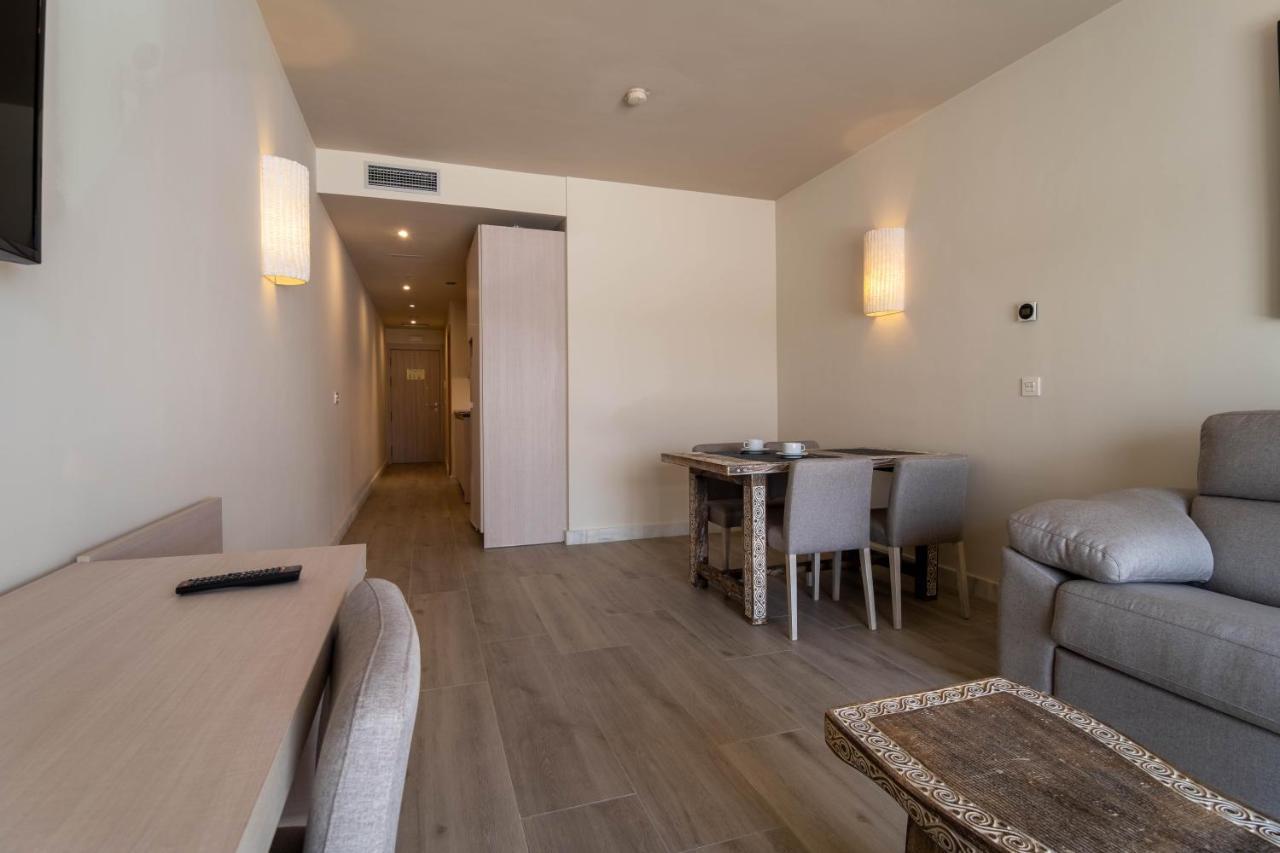 Aljarafe Suites By Qhotels Gelves المظهر الخارجي الصورة